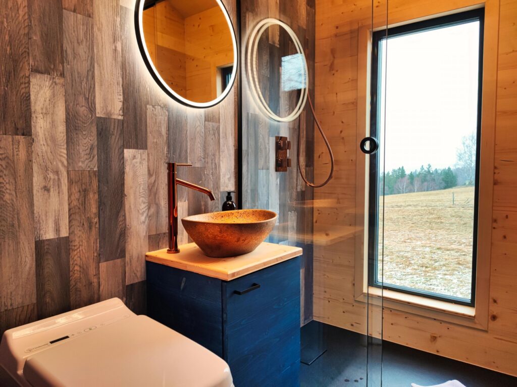 Tiny house