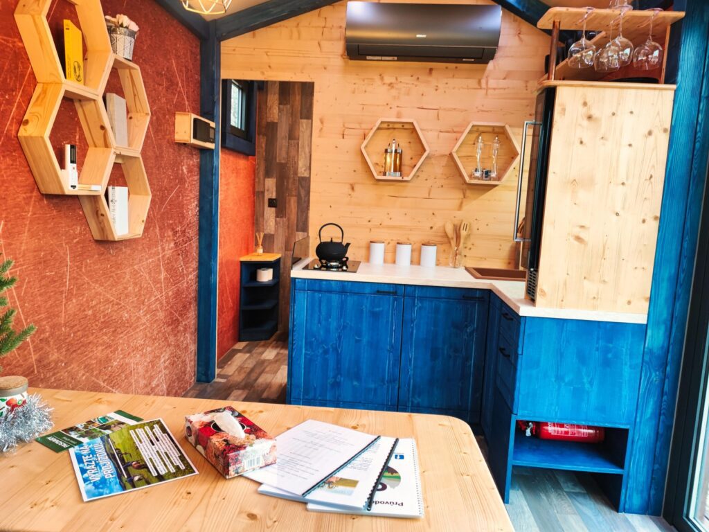 Tiny house